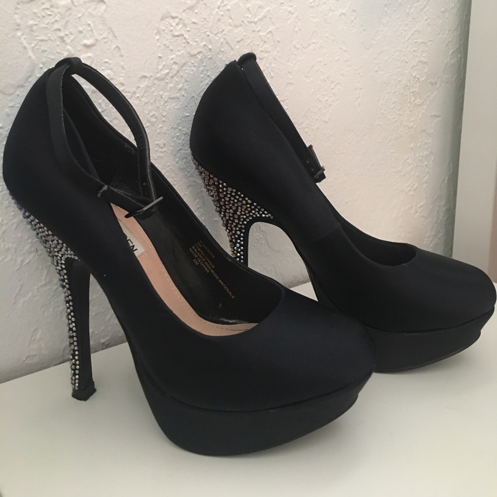 Steve Madden stilettos